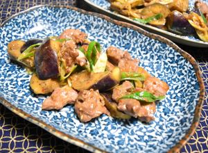 豚かしら肉となすの辛味噌炒め-レシピのメイン写真