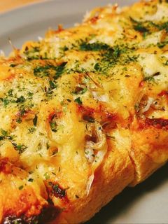 簡単おつまみ*油揚げのしらすチーズ焼き-レシピのメイン写真
