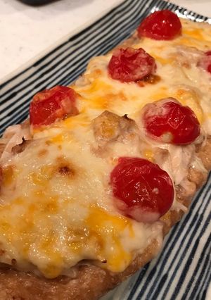 簡単 たっぷりチーズの油揚げピザ-レシピのメイン写真