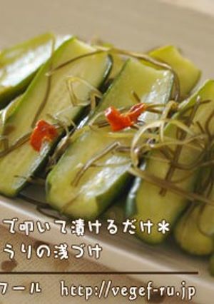 揉んで叩いて漬けるだけ＊きゅうりの浅漬け-レシピのメイン写真