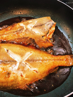 フライパンで手軽にズボラ!カレイの煮付け-レシピのメイン写真