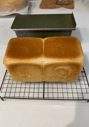 お家でふんわり家族も大満足湯種食パン♪-レシピのメイン写真