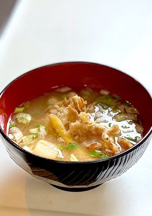 旨味たっぷり！お味噌汁に天ぷら！-レシピのメイン写真