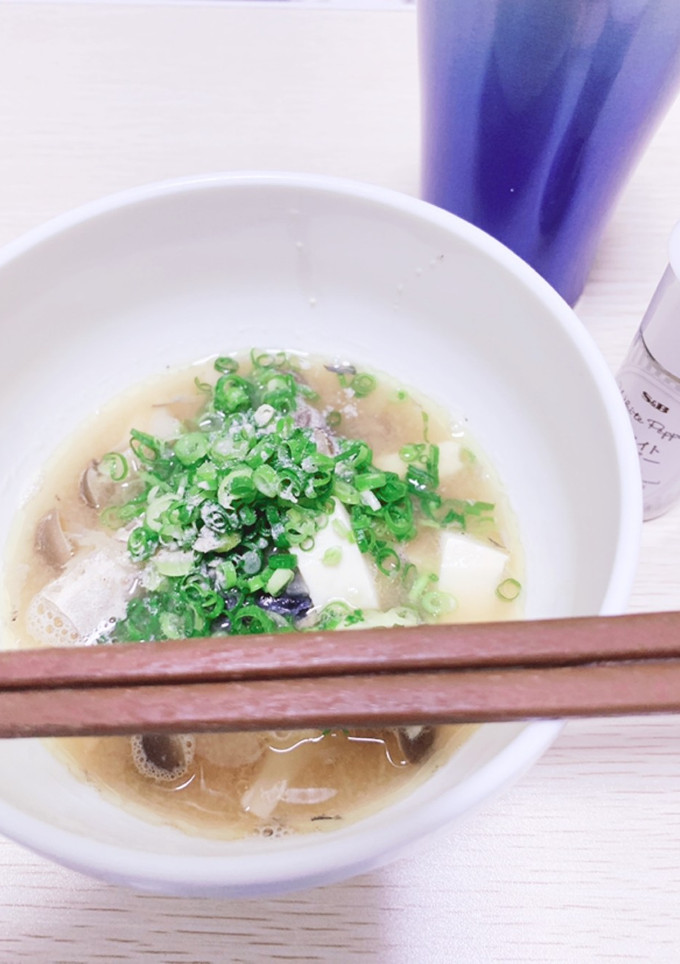 白胡椒が合う☆さば缶みそ汁-レシピのメイン写真