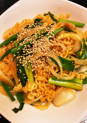 旨辛★辛ラーメン焼きそば-レシピのメイン写真