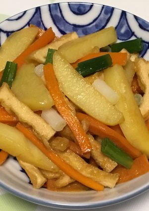 ジャガイモ・人参・油揚げの　炒め煮-レシピのメイン写真