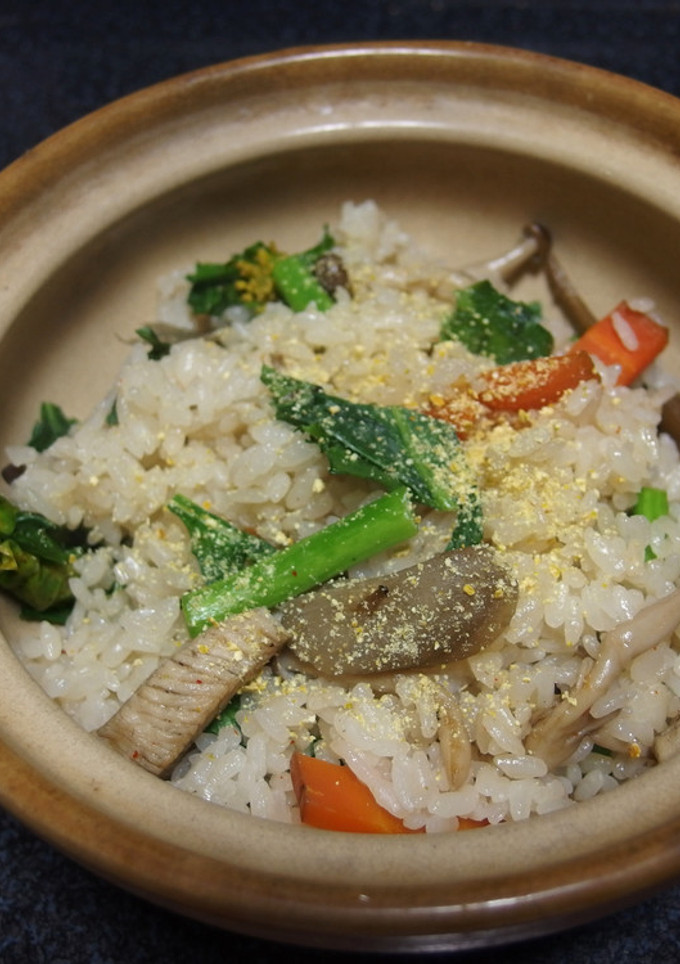 緑映える菜の花と五目炊き込みのご飯-レシピのメイン写真