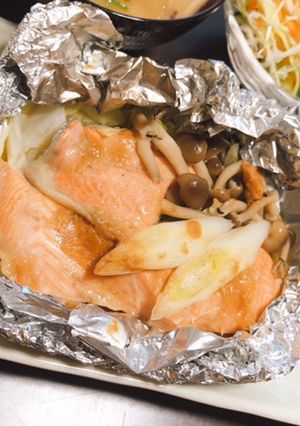 味噌バターがたまらない　鮭のホイル焼き-レシピのメイン写真