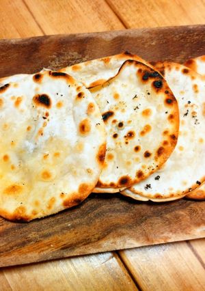 餃子の皮でアンチョビとチーズを挟むだけ-レシピのメイン写真