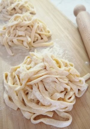 材料２つ！超簡単本場の卵入り手打ちパスタ-レシピのメイン写真