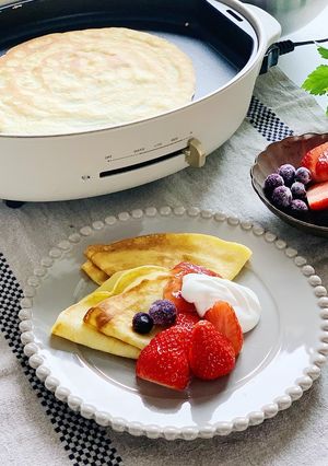 ホットプレートで簡単！大人気クレープ-レシピのメイン写真