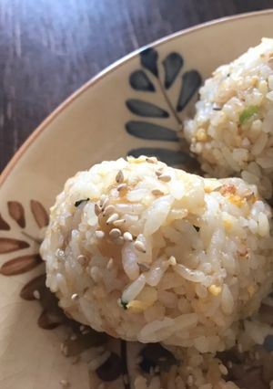 ザーサイたっぷり！ごま香るチャーハン-レシピのメイン写真