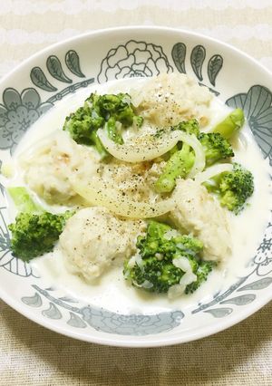 ブロッコリーと鶏団子のクリーム煮-レシピのメイン写真