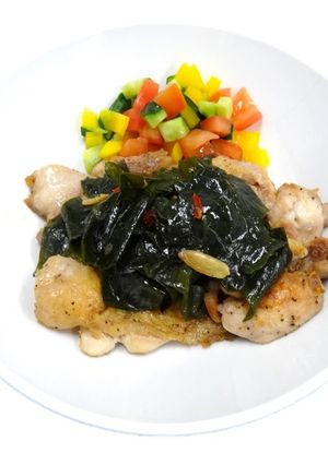 チキンステーキ×わかめのペペロンチーノ-レシピのメイン写真