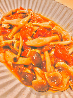 ぶなしめじとトマトのマリネソテー-レシピのメイン写真