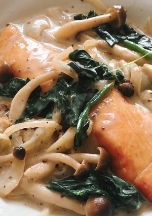 しめじと鮭の低脂肪乳クリーム煮-レシピのメイン写真