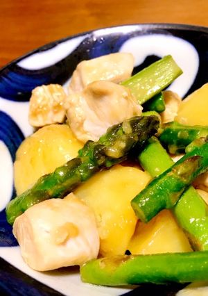 鶏肉・アスパラ・じゃがいものにんにく炒め-レシピのメイン写真