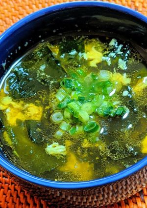 卵とわかめのスープ-レシピのメイン写真