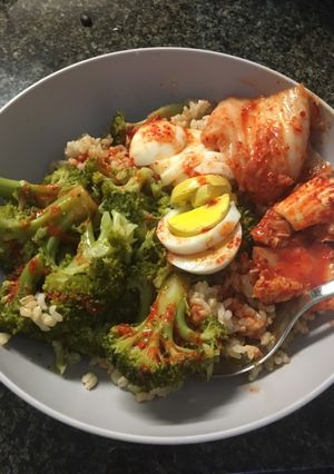 ブロッコリーと卵とキムチの朝ごはん-レシピのメイン写真