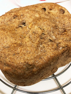 HB☆ライ麦と全粒粉のパン-レシピのメイン写真