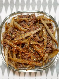 牛肉とごぼうの甘辛煮-レシピのメイン写真