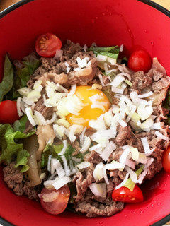 牛丼をアレンジ♪ サラダご飯-レシピのメイン写真