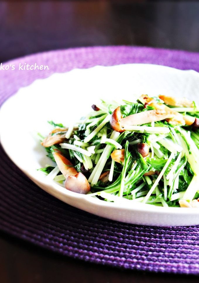 きのこの旨味で＊サッと水菜炒め-レシピのメイン写真