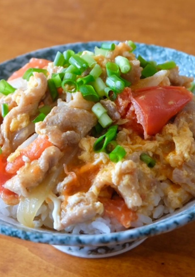 絶品♪とろとろ卵のトマト豚丼-レシピのメイン写真