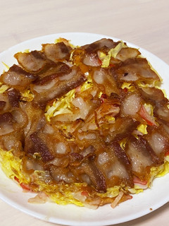 カリカリ豚肉とキャベツとチーズの蒸し焼き-レシピのメイン写真