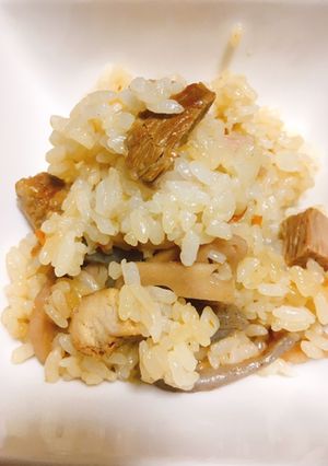 めちゃうま！煮豚入り炊き込みごはん-レシピのメイン写真