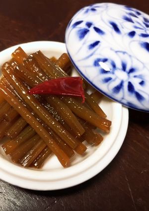 絶品ごはんのお供！山蕗の甘辛きゃらぶき♪-レシピのメイン写真