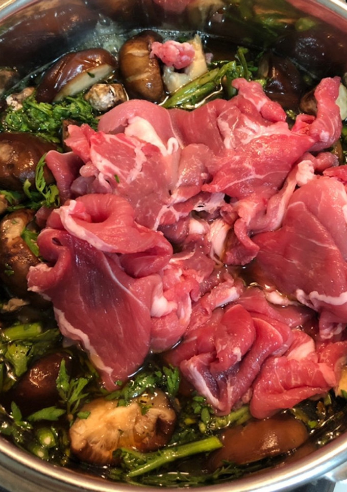春菊と椎茸のすき焼き-レシピのメイン写真