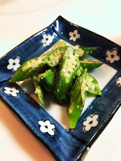 オクラの粉チーズ炒め-レシピのメイン写真