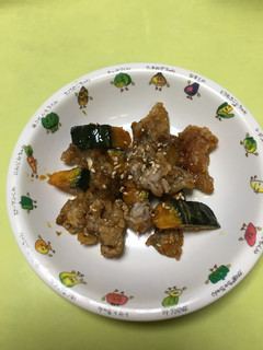 【保育園】揚げかぼちゃと豚肉のごまがらめ-レシピのメイン写真