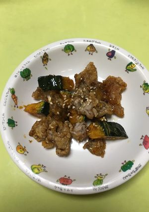 【保育園】揚げかぼちゃと豚肉のごまがらめ-レシピのメイン写真
