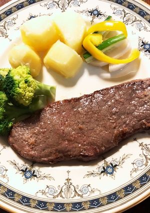 鉄フライパンで絶品ランプステーキ-レシピのメイン写真