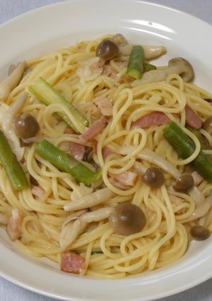 アスパラ、シメジ&ベーコンのパスタ-レシピのメイン写真