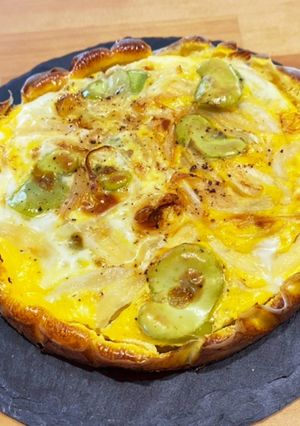 オーブンで簡単！空豆と新玉ねぎのオムレツ-レシピのメイン写真