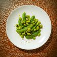 スナップエンドウと枝豆のレモンバター炒め