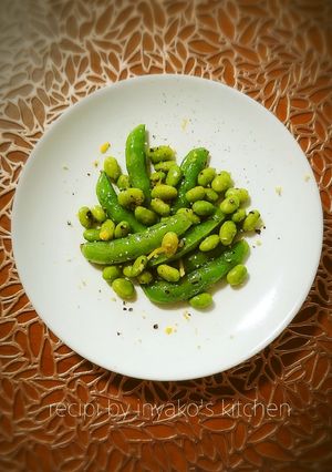 スナップエンドウと枝豆のレモンバター炒め-レシピのメイン写真