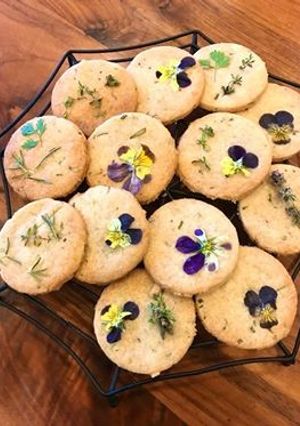 お花とハーブのクッキー-レシピのメイン写真