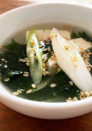 簡単わかめスープ-レシピのメイン写真