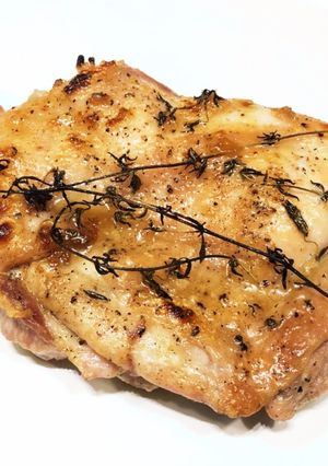 タイムの風味に包まれた!鶏肉の香草焼き♪-レシピのメイン写真