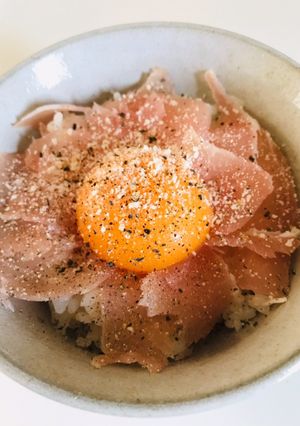 簡単すぎるカルボナーラ風生ハム丼。-レシピのメイン写真