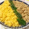冷凍豆腐でヘルシー♪三色丼