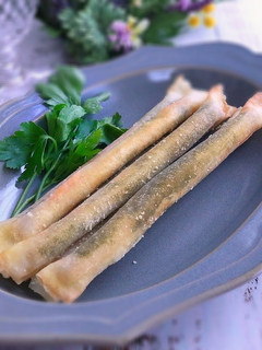 魚肉ソーセージで バジルスティック春巻き-レシピのメイン写真