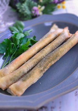 魚肉ソーセージで　バジルスティック春巻き-レシピのメイン写真