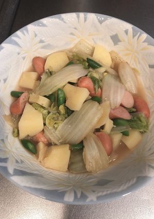 白菜とベーコンのスープ煮(コンソメ煮)-レシピのメイン写真