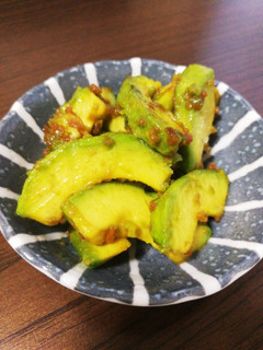 簡単!材料2つ☆アボカドの醤油麹炒め-レシピのメイン写真