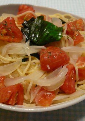 フレッシュトマトとバジルのパスタ-レシピのメイン写真